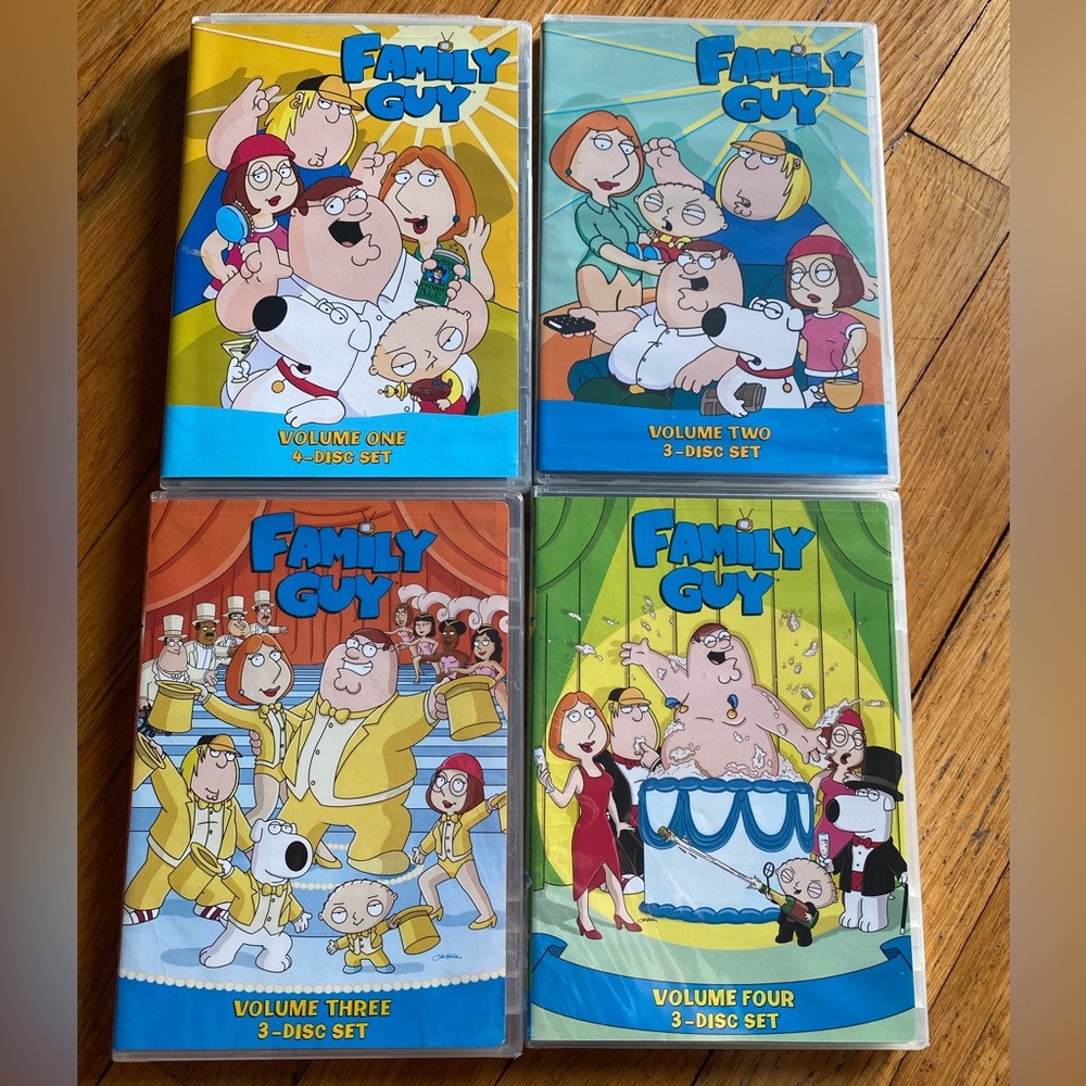 family guy vol. 2 3 and 4 complete sets DVD vol 1 missing 1 disk